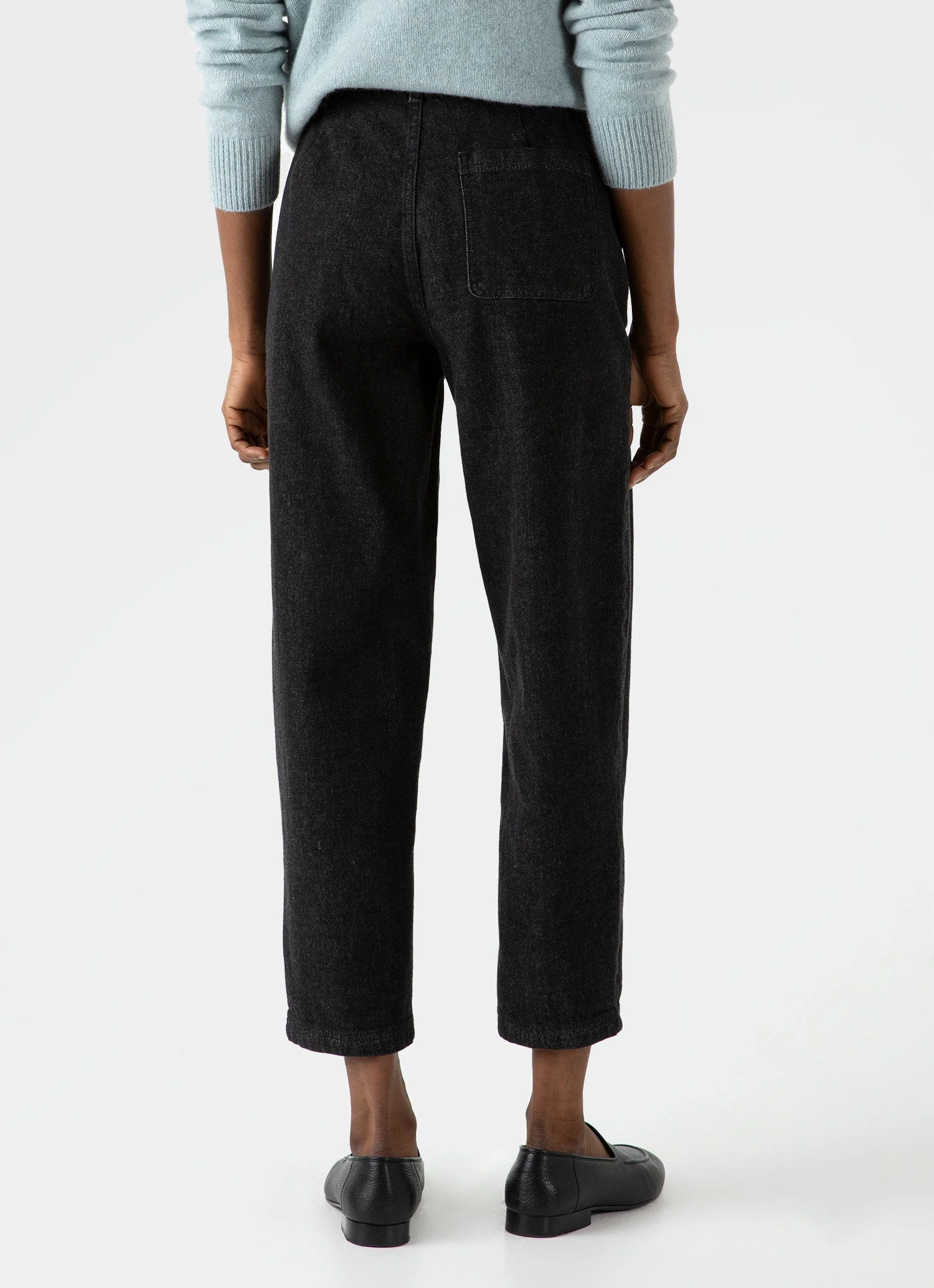 Women's Denim Tapered Trouser in Black Denim Wash - Image 4
