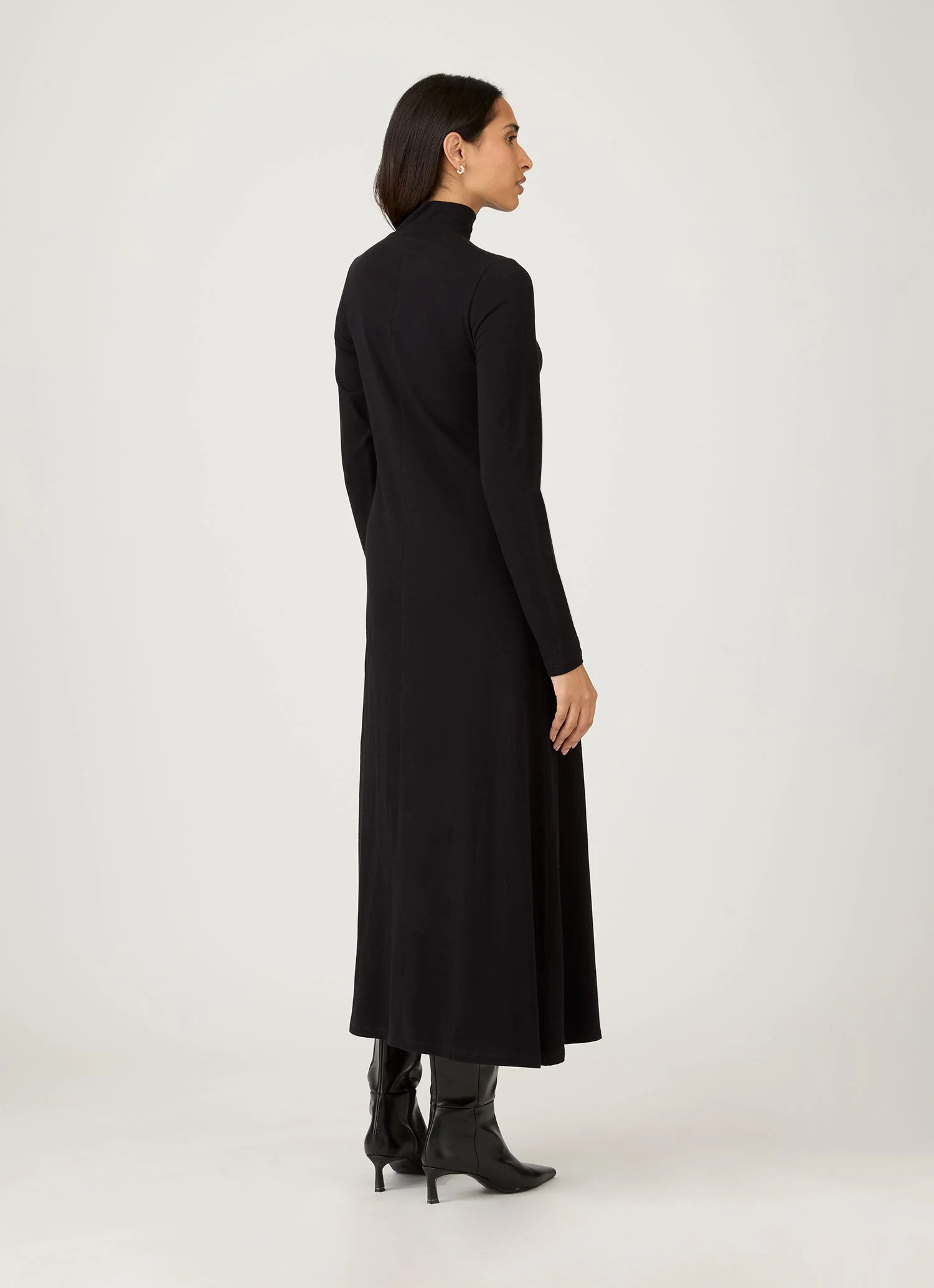 Women's Jersey Midi Dress in Black - Image 3