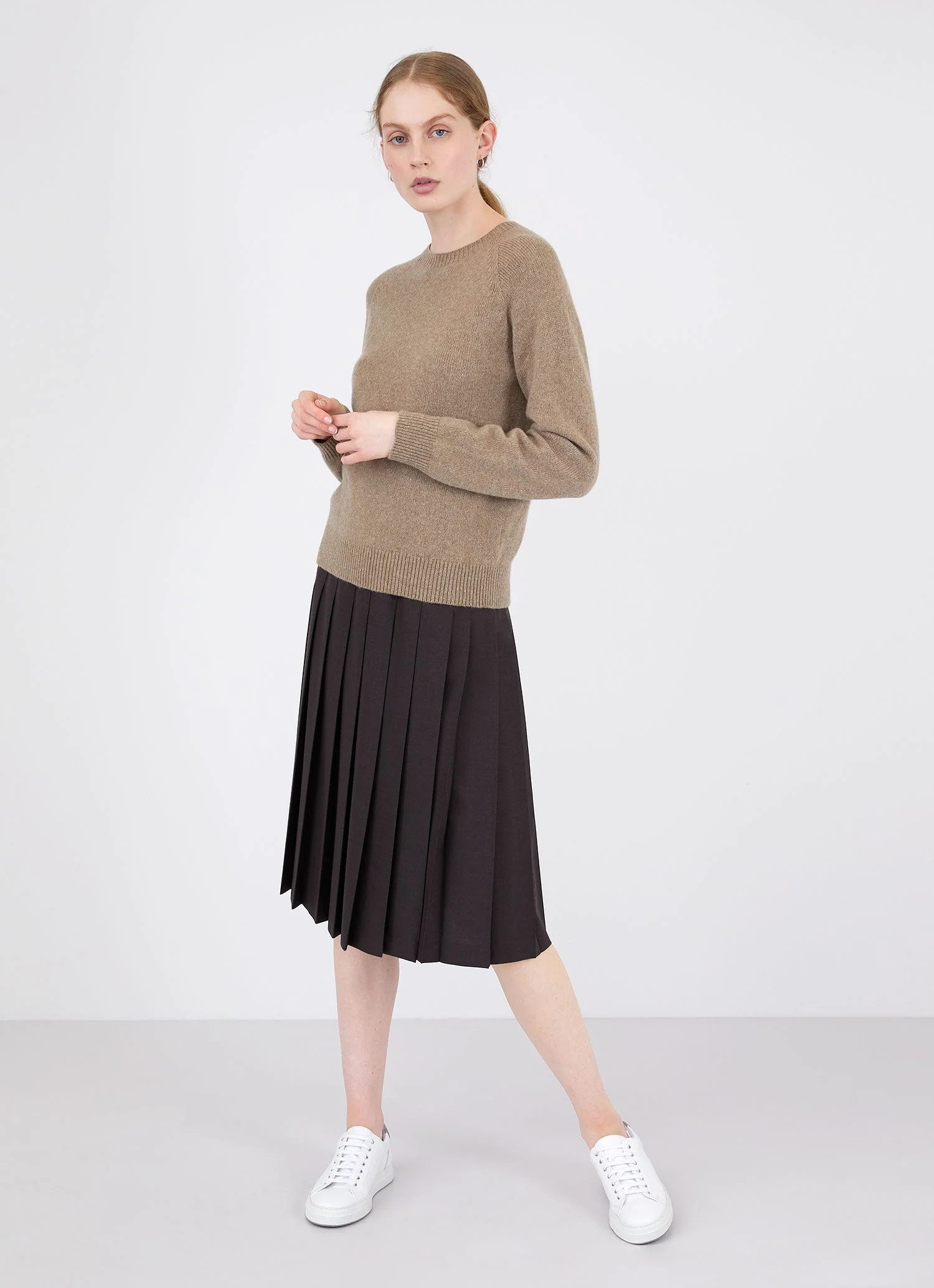 Women's Fine Wool Kilt in Brown - Image 3
