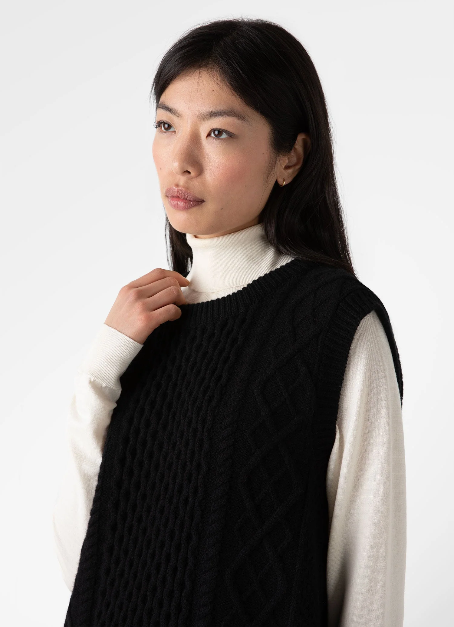 Women's Lambswool Cable Knit Vest in Black - Image 3