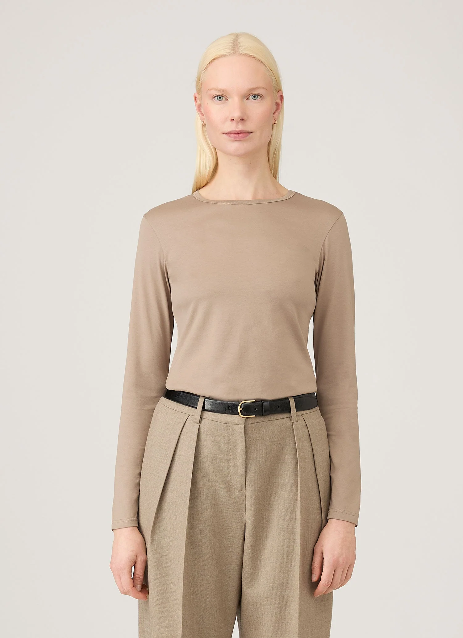 Women's Long Sleeve Classic T-shirt in Mink