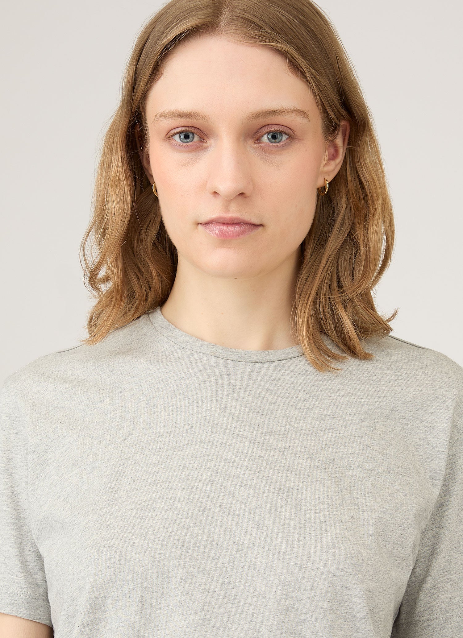 Women's Boy Fit T-shirt in Grey Melange - Image 4