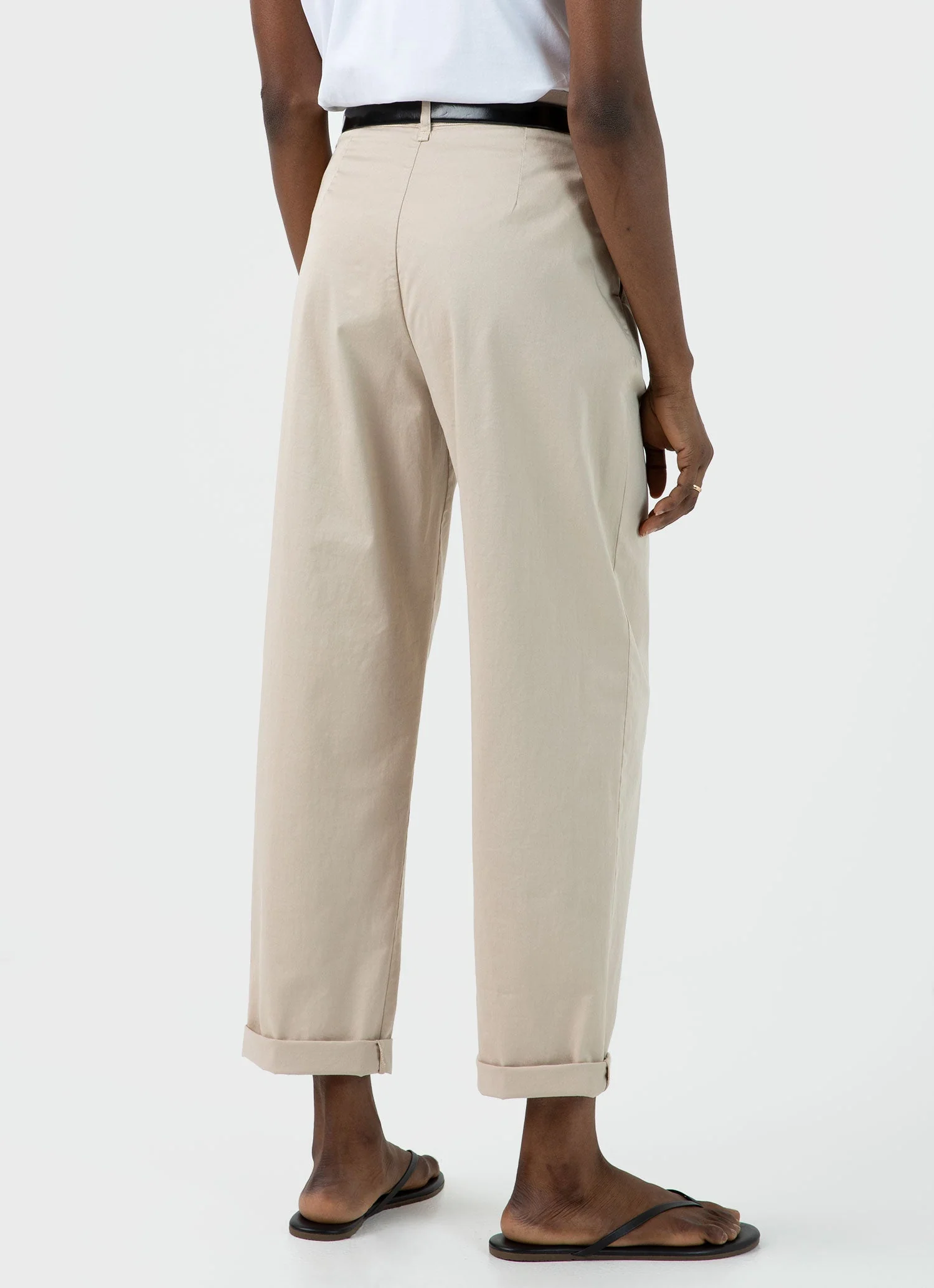 Women's Pleated Chino in Light Stone - Image 4