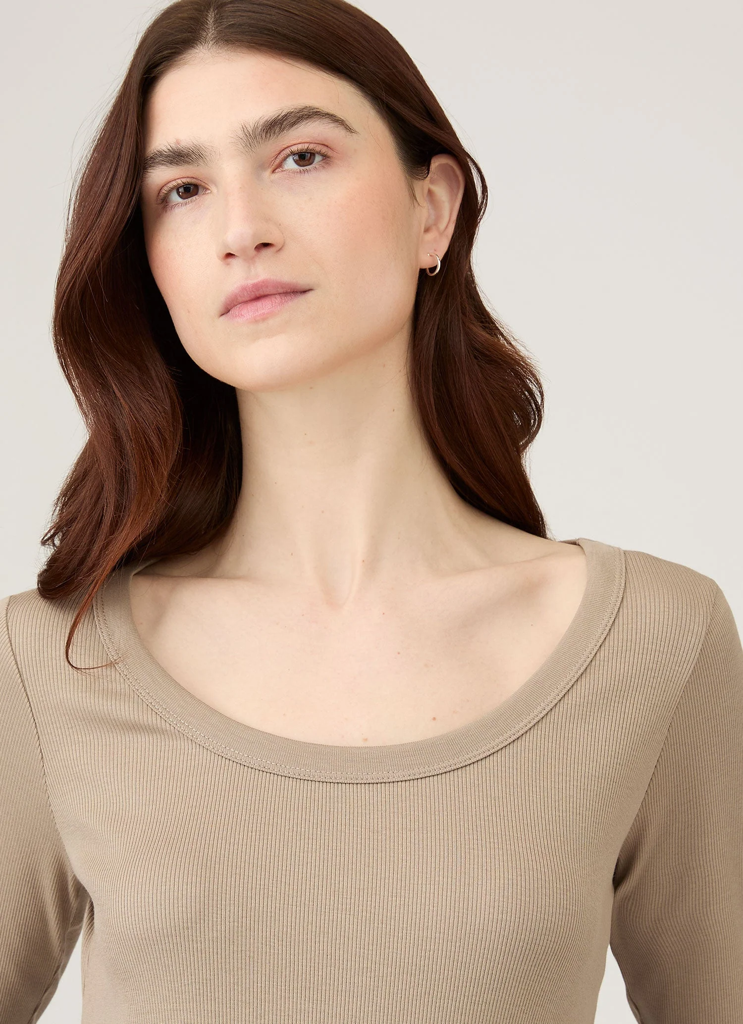 Women's Ribbed Scoop Neck T-shirt in Mink - Image 4