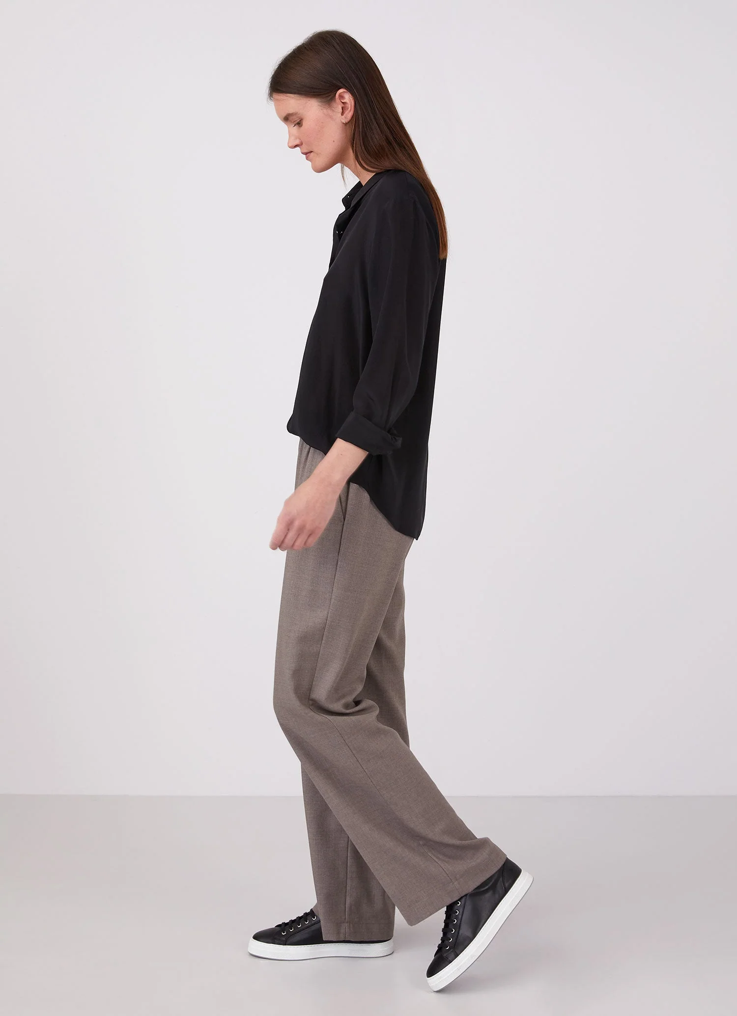 Women's Silk Blouse in Black - Image 3
